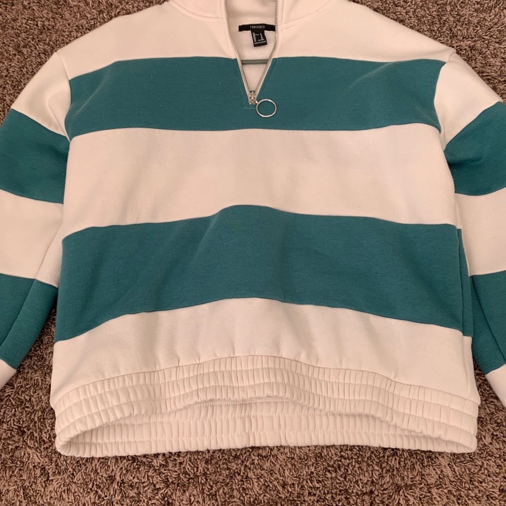 Zip up crew neck!